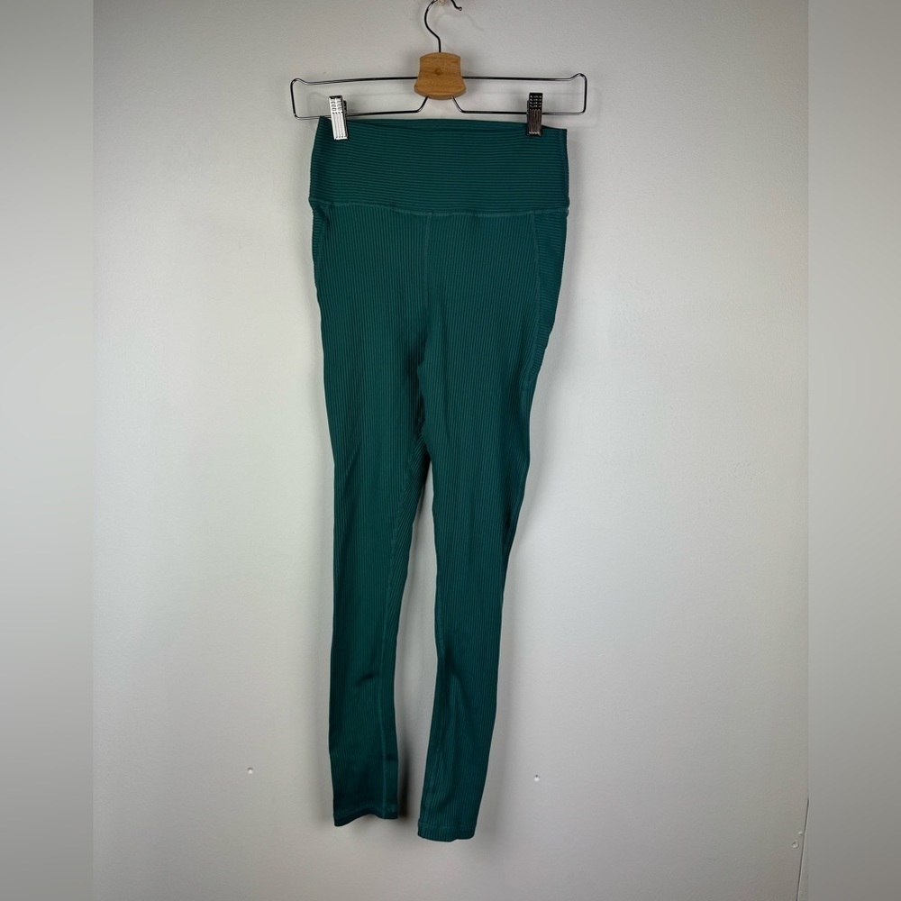 Glyder Ribbed Sculpting Compression Leggings, Size Medium